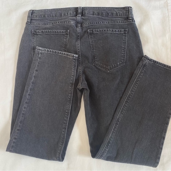 Old Navy Boyfriend Midrise Straight Tapered Jeans 8 - Picture 6 of 8